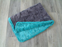 Load image into Gallery viewer, WEIGHTED BLANKET - Luxe Minky-  Choose Your Weight, Size and Fabric
